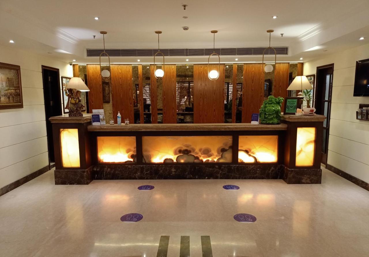Ramada By Wyndham Jalandhar City Center Exterior photo